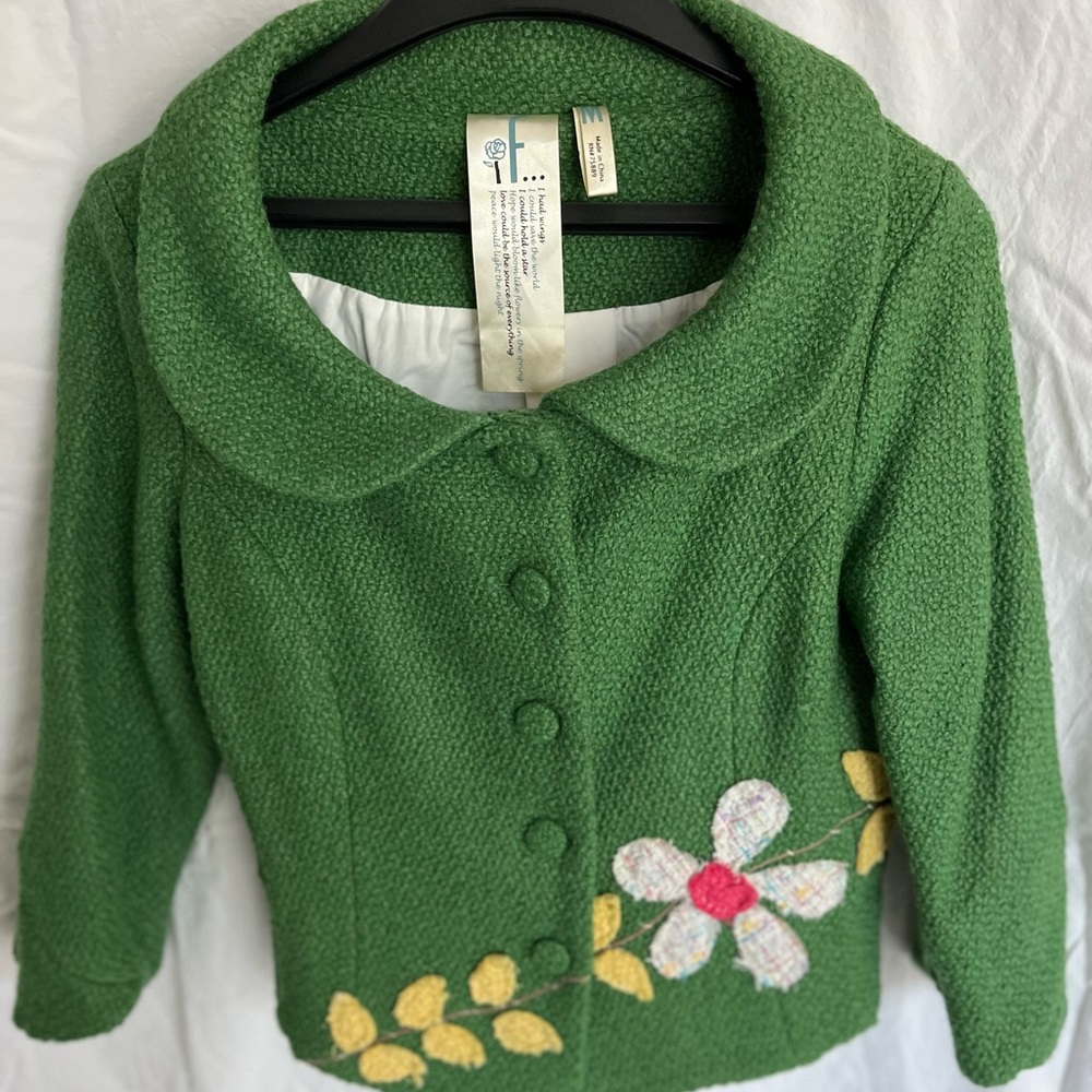 Gorgeous green wool coat - NYC Boutique